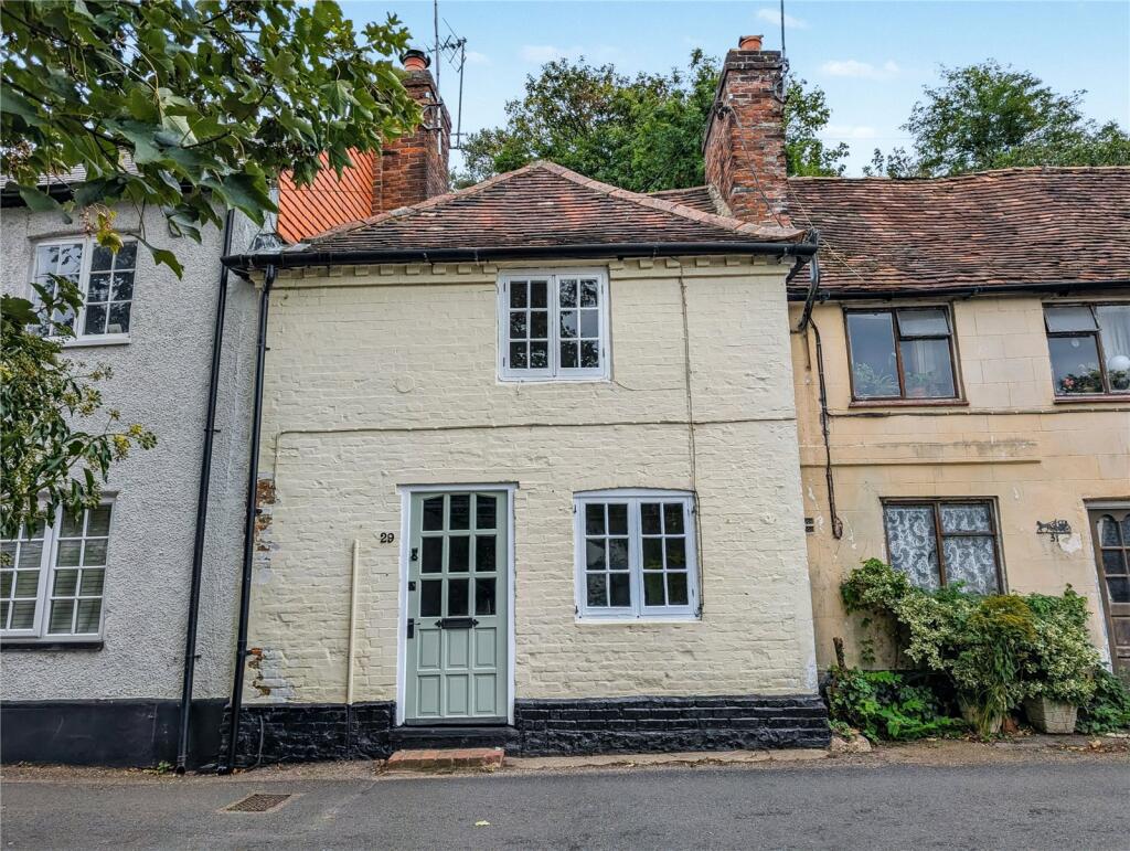 Main image of property: Red Lion Lane, Farnham, Surrey, GU9