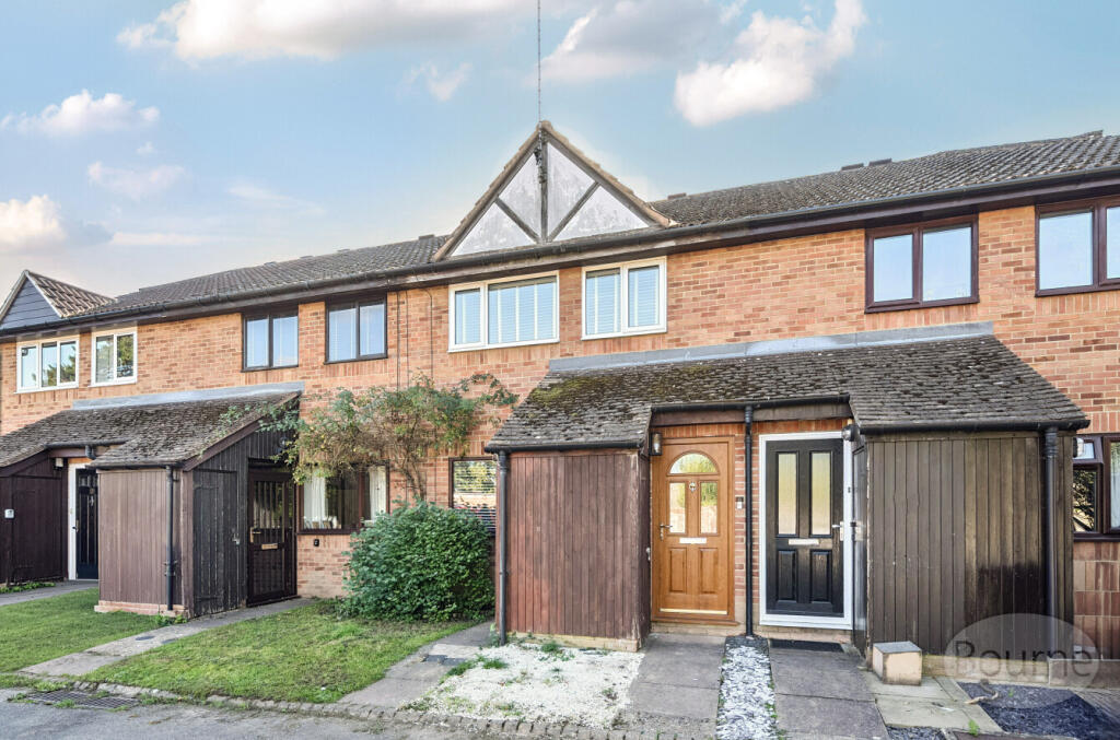 Main image of property: The Buntings, Weydon Lane, Farnham, Surrey, GU9
