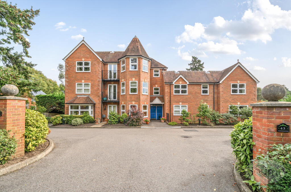 Main image of property: Frensham Road, Lower Bourne, Farnham, Surrey, GU10