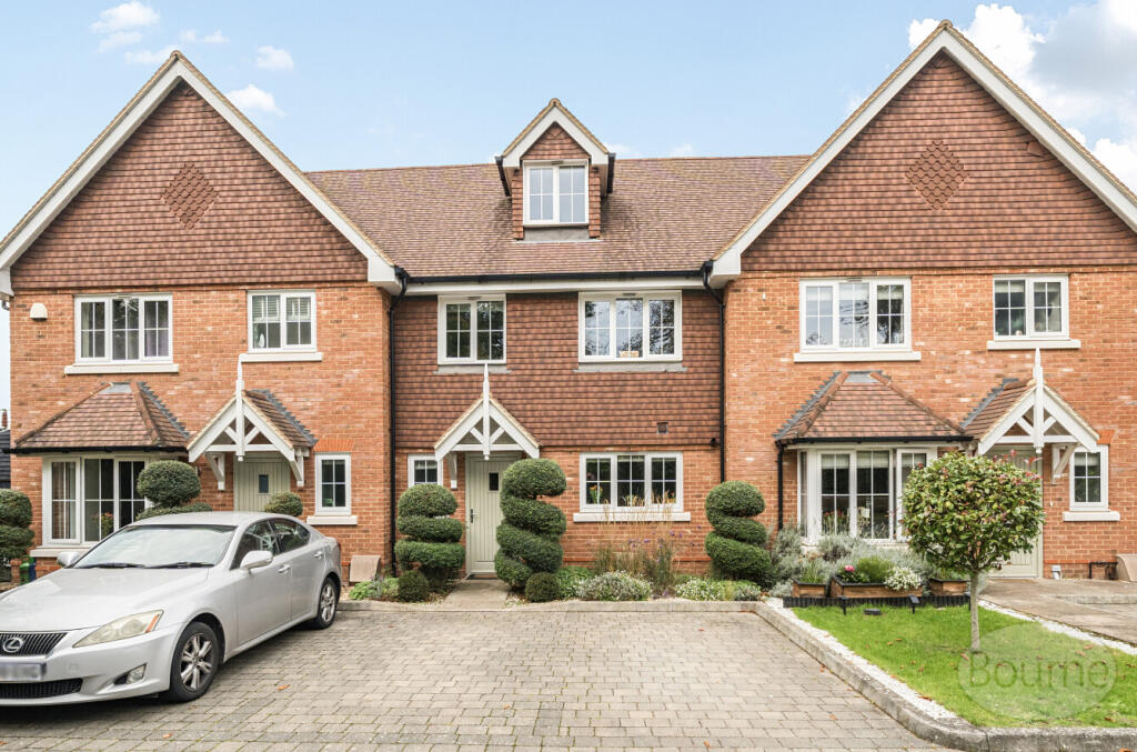 Main image of property: Grove Close, Wrecclesham, Farnham, Surrey, GU10