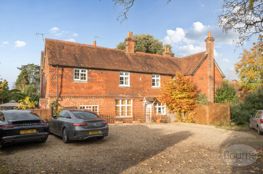Main image of property: The Street, Wrecclesham, Farnham, Surrey, GU10