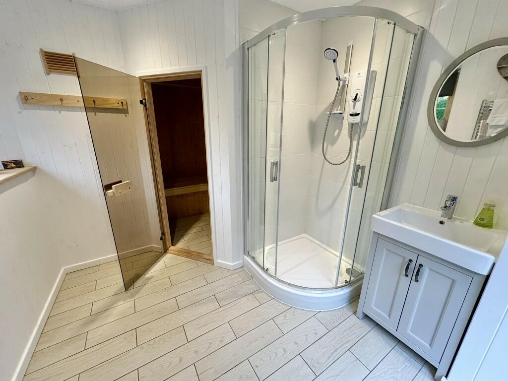 Additional property image - BA22