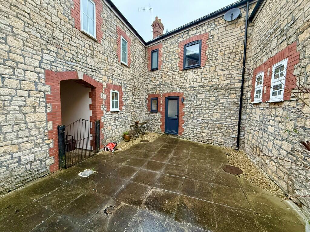 Additional property image - Vineys Yard, Bruton, Somerset, BA10