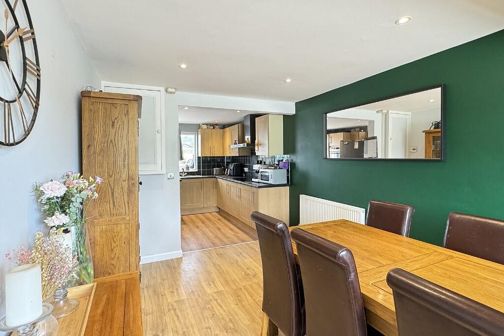 Additional property image - Manor Close, Templecombe, Somerset, BA8