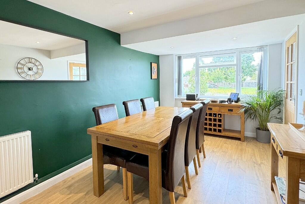 Additional property image - Manor Close, Templecombe, Somerset, BA8