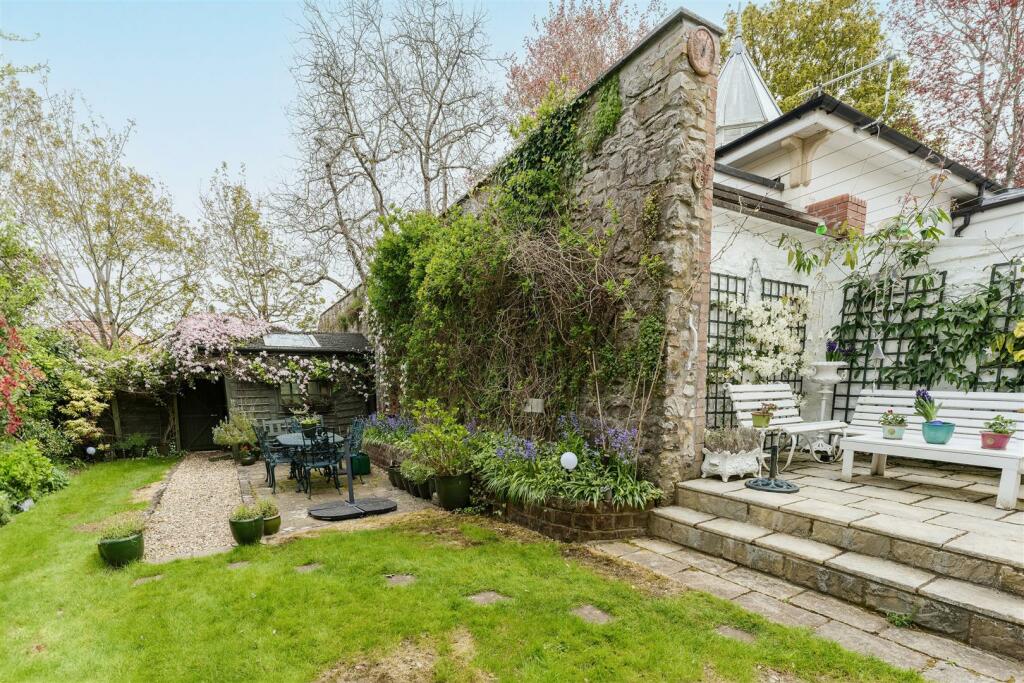 Additional property image - Stoke Hill, Stoke Bishop, Bristol, BS9