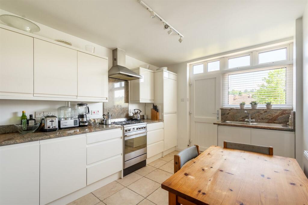 Additional property image - Parrys Close, Stoke Bishop, Bristol, BS9