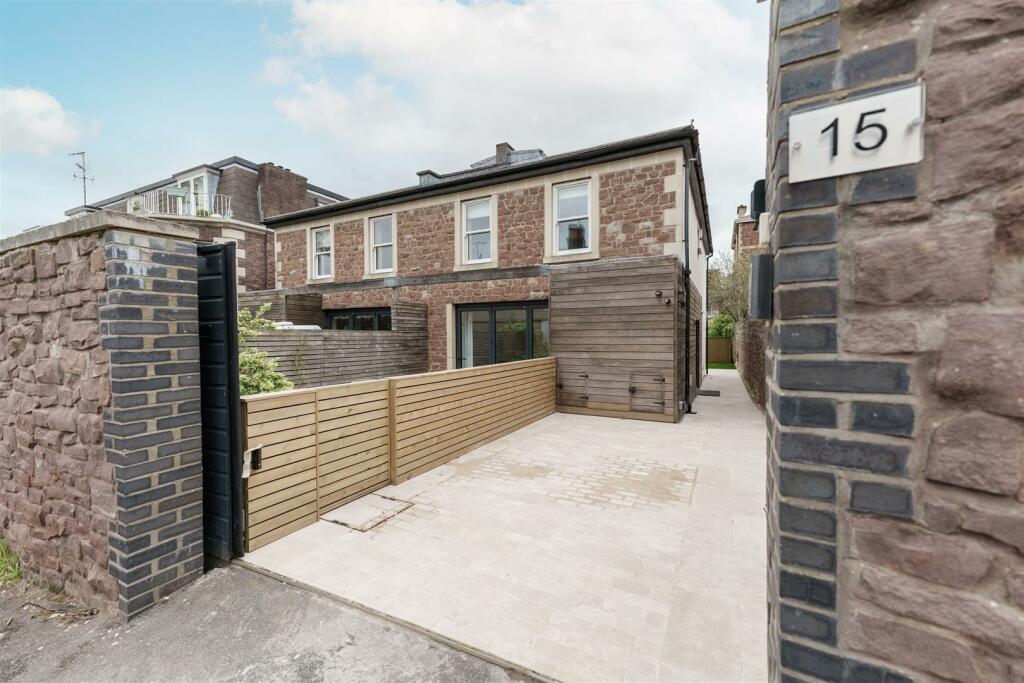 Main image of property: Pembroke Vale, Clifton, Bristol, BS8