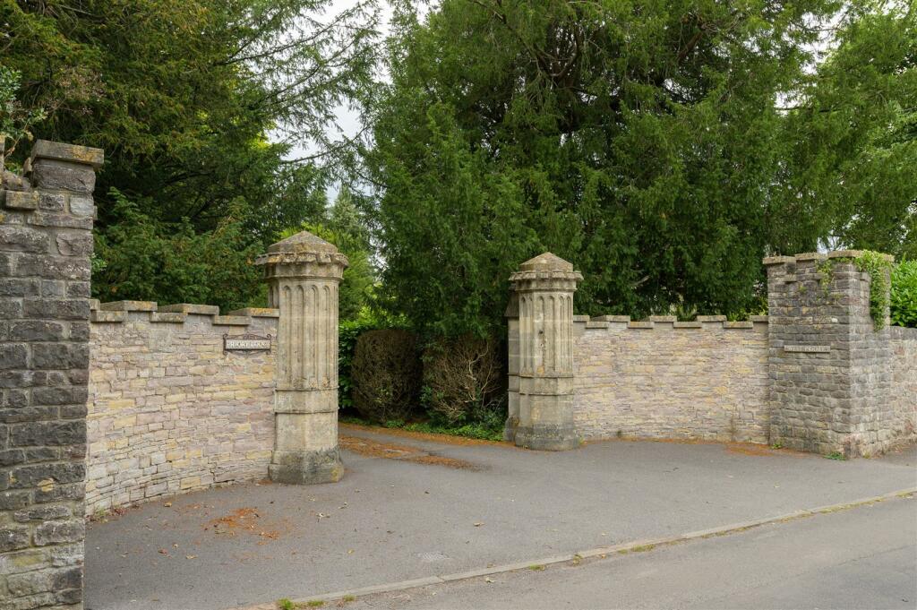 Additional property image - Manor Road, Abbots Leigh, Bristol, BS8
