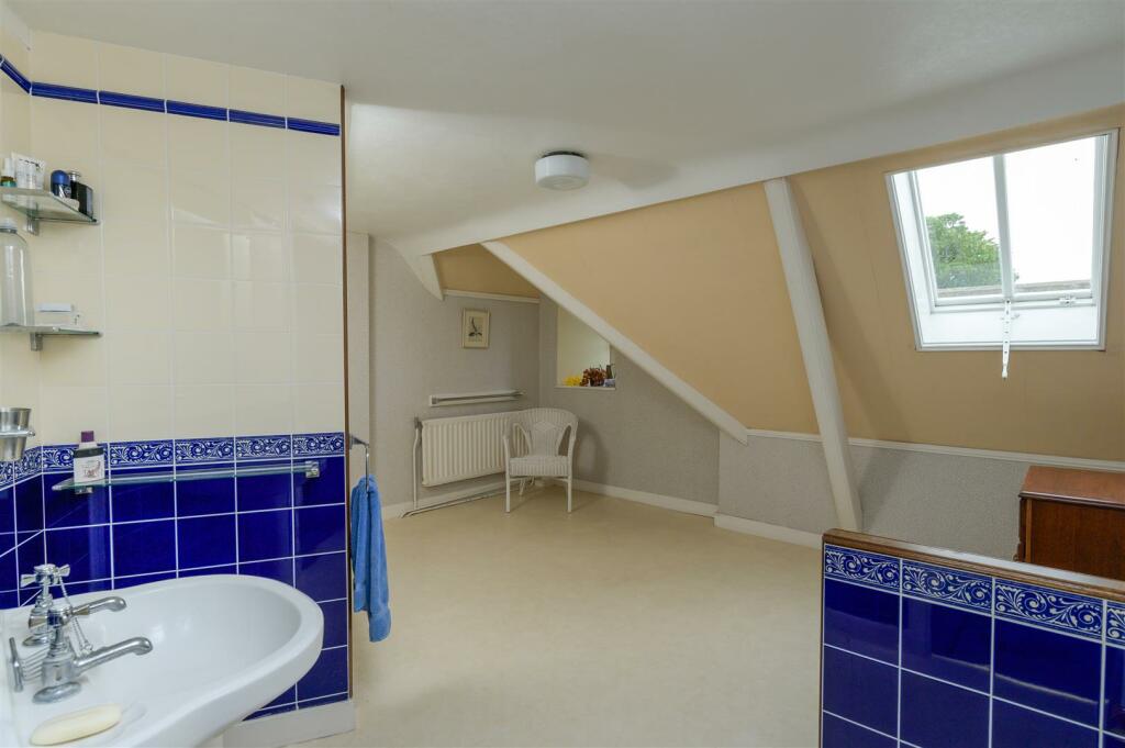 Additional property image - Manor Road, Abbots Leigh, Bristol, BS8
