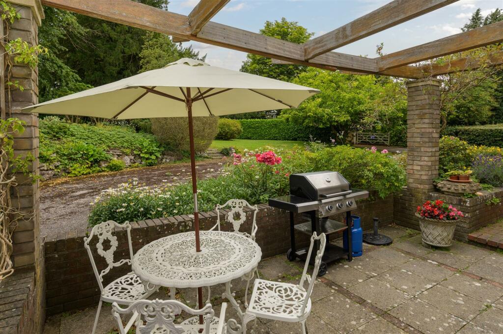 Additional property image - Manor Road, Abbots Leigh, Bristol, BS8