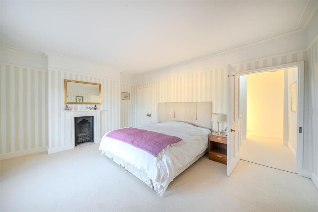 Additional property image - Canynge Square, Clifton, Bristol, BS8