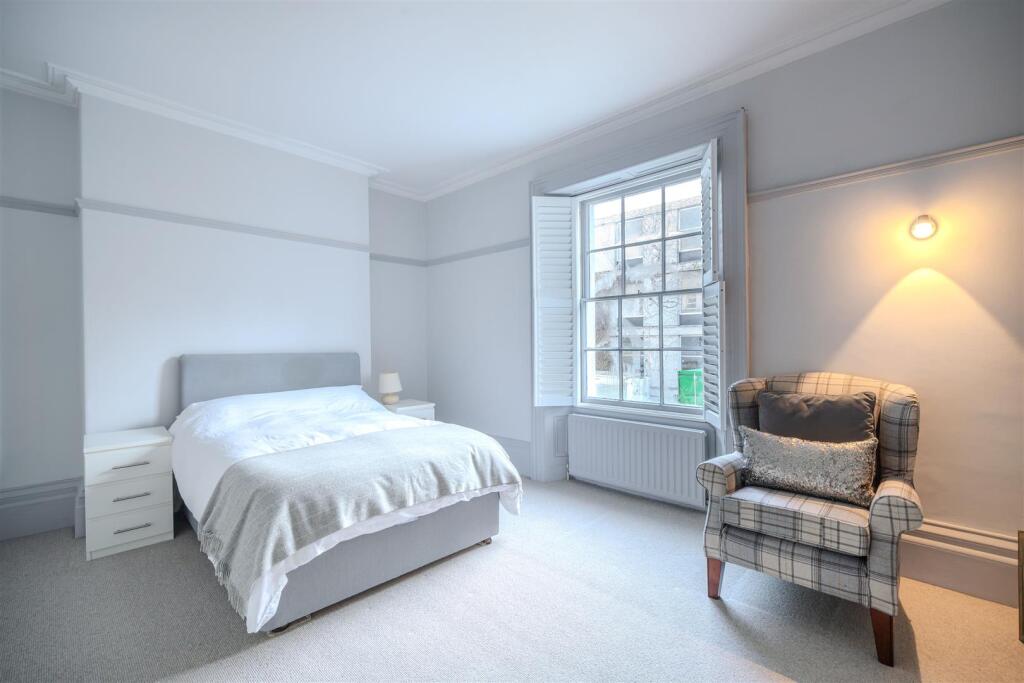 Additional property image - Canynge Square, Clifton, Bristol, BS8