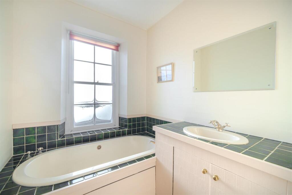 Additional property image - Canynge Square, Clifton, Bristol, BS8