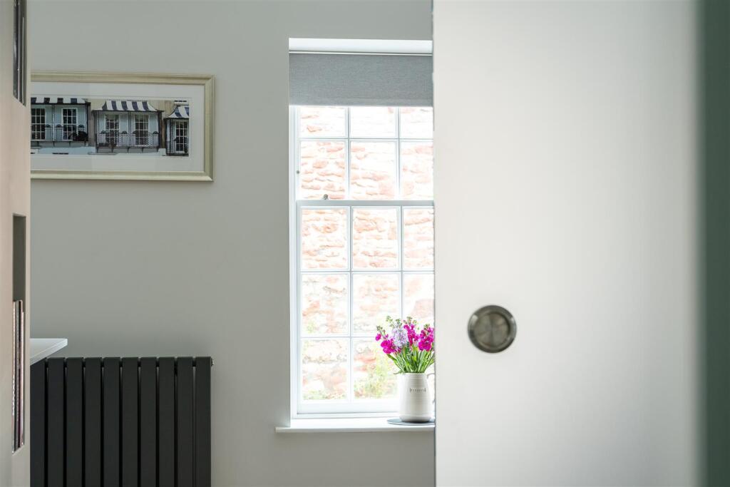 Additional property image - Cobblestone Mews, Clifton, Bristol, BS8
