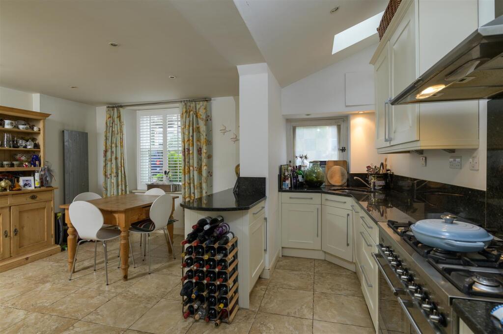 Additional property image - Mortimer Road, Clifton, Bristol, BS8