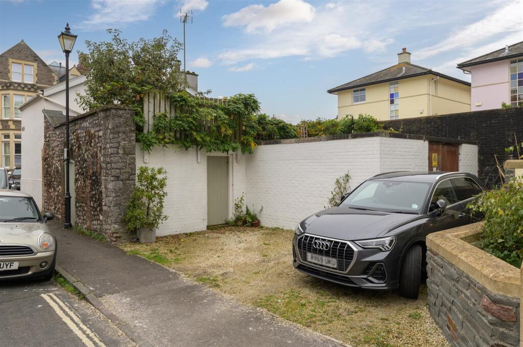 Additional property image - Mortimer Road, Clifton, Bristol, BS8