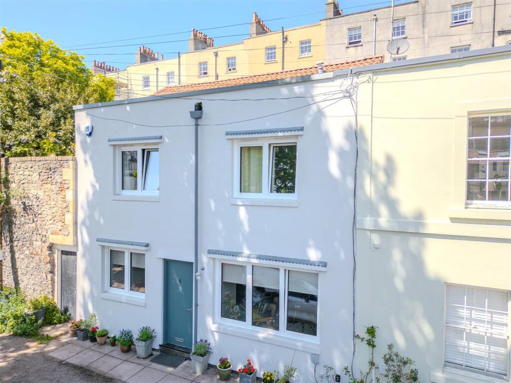Main image of property: Caledonia Mews, Clifton, Bristol, BS8