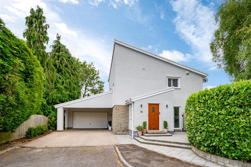 Main image of property: Manor Way, Failand, Bristol, BS8
