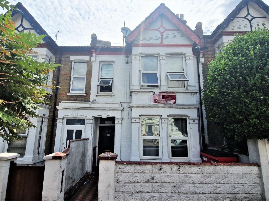 Main image of property: Room, Heygate Avenue, SS1