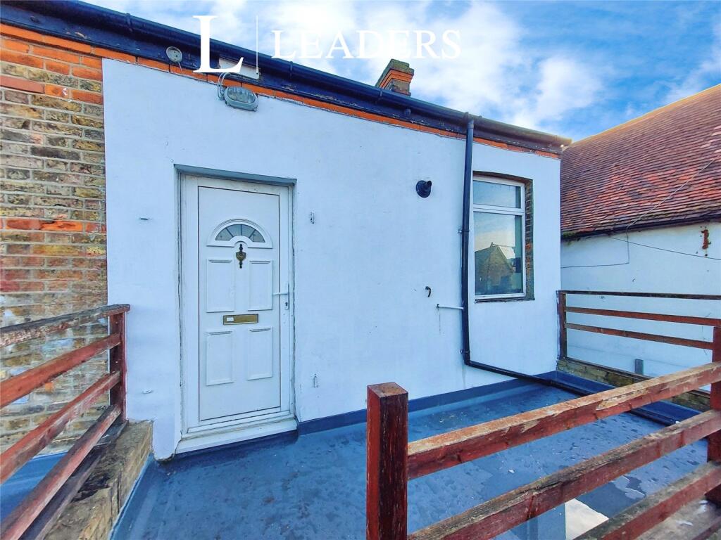 Main image of property: Victoria Avenue, Southend-on-Sea, Essex, SS2