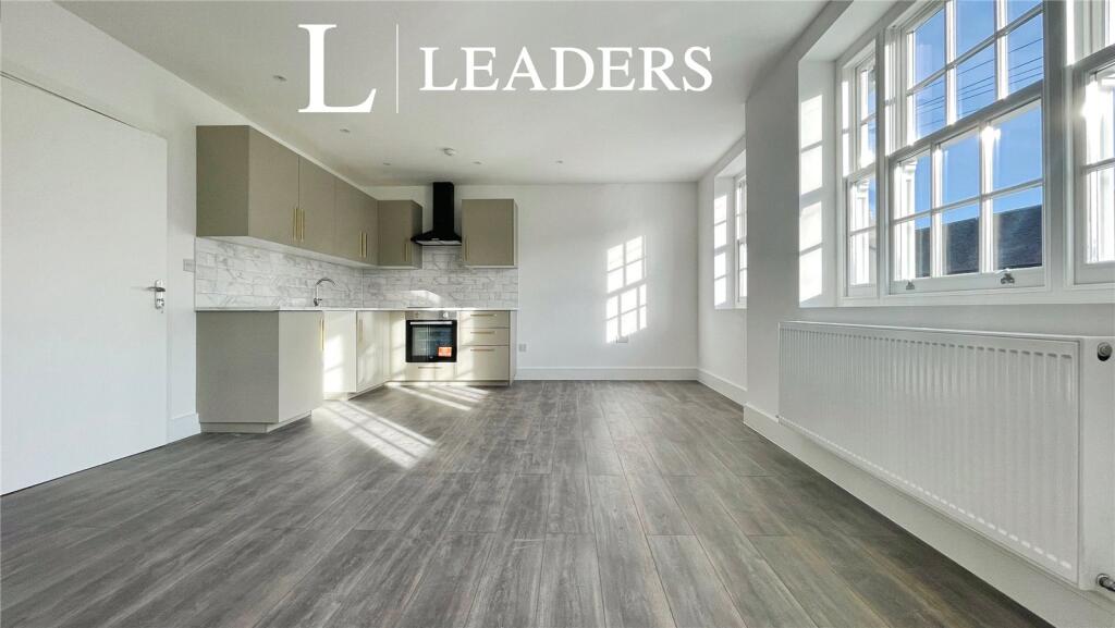 Main image of property: East Street, Rochford, Essex, SS4