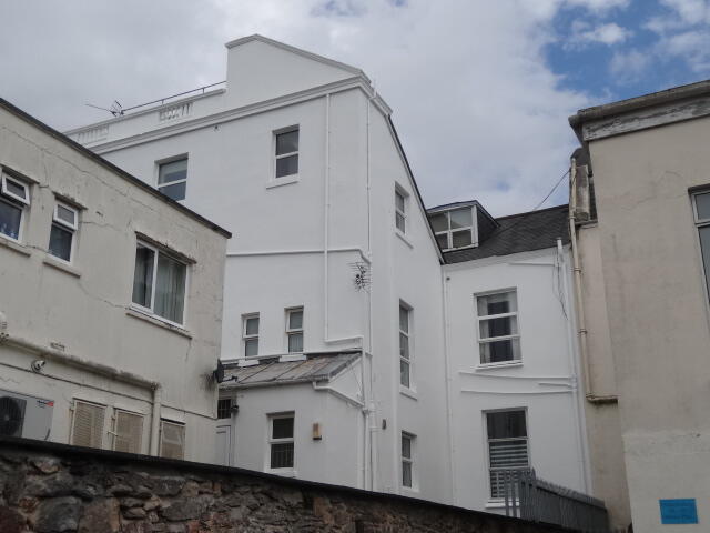 Main image of property: 52 Mutley Plain, Plymouth, Devon, PL4 6LE