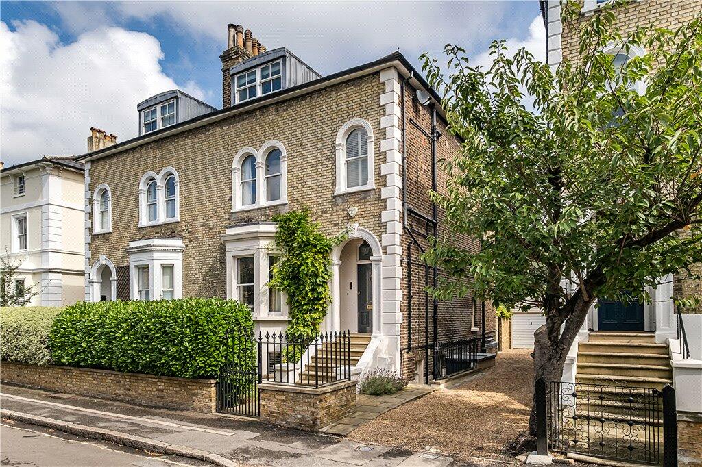 4 bedroom semidetached house for sale in Lingfield Road, Wimbledon