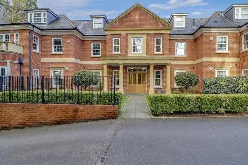 2 bedroom apartment for rent in Dry Arch Road, Sunningdale, SL5