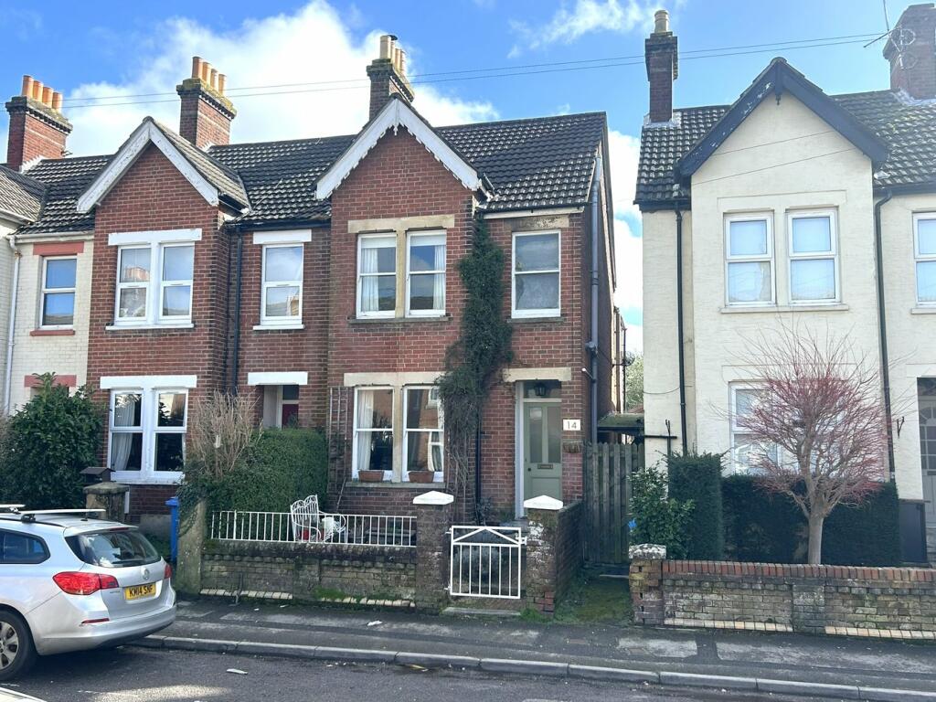 3 bedroom end of terrace house for rent in St Marys Road, Poole, BH15