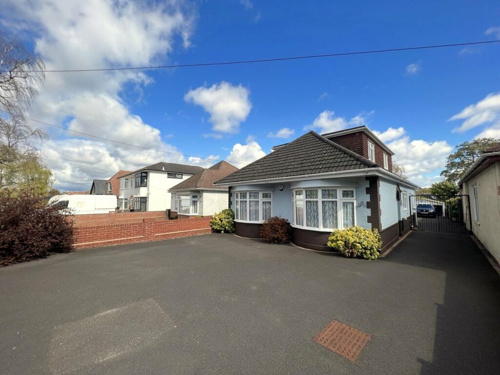 6 bedroom chalet for sale in Manor Avenue, Alderney , Poole, BH12