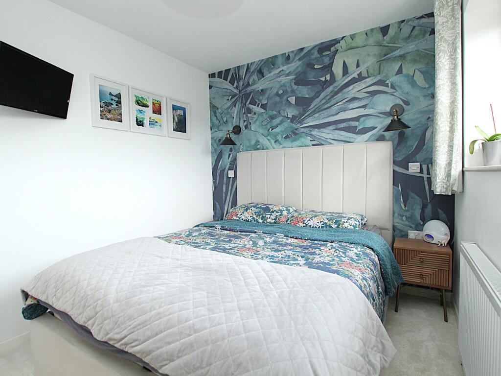 Additional property image - Ross Gardens, Bournemouth, BH11