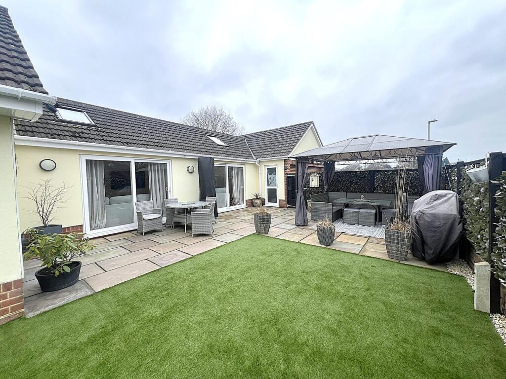 Additional property image - Pergin Crescent, Poole, BH17