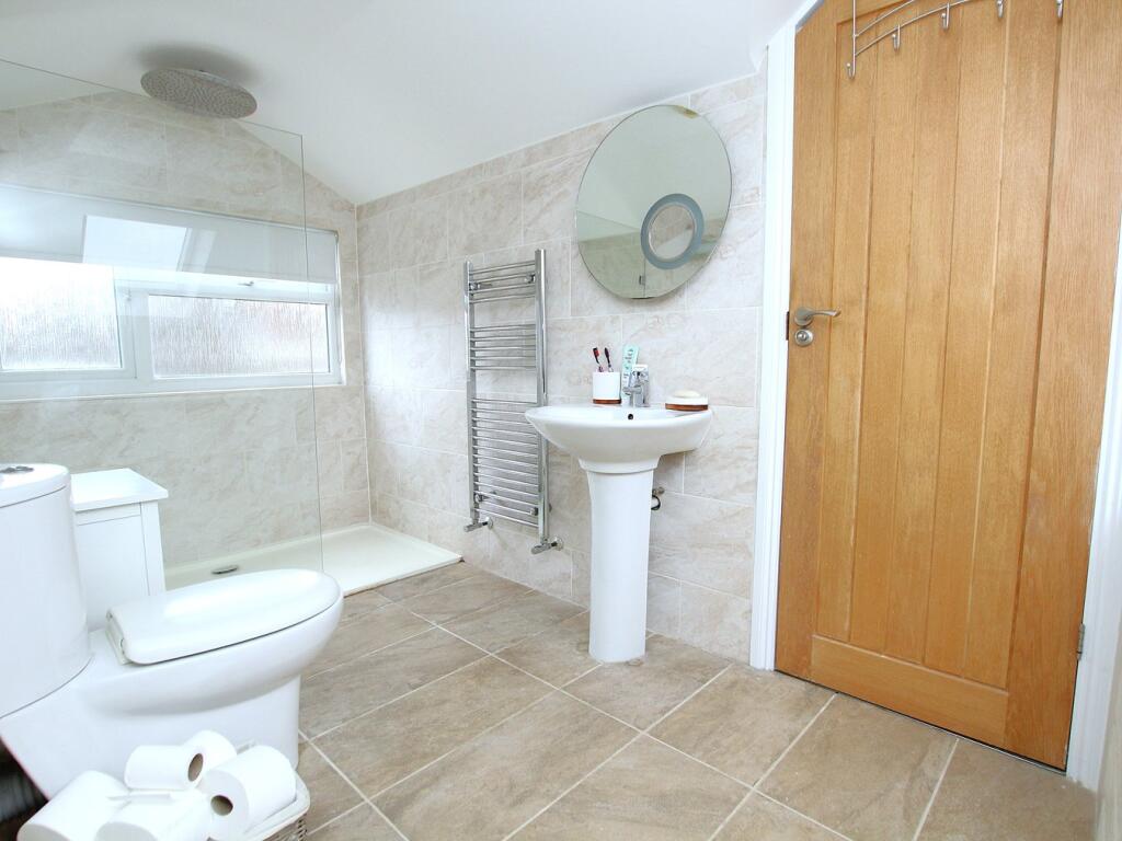 Additional property image - Pergin Crescent, Poole, BH17