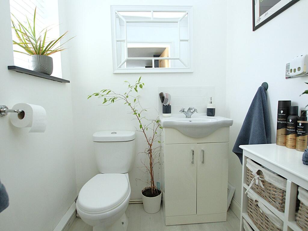 Additional property image - Pergin Crescent, Poole, BH17
