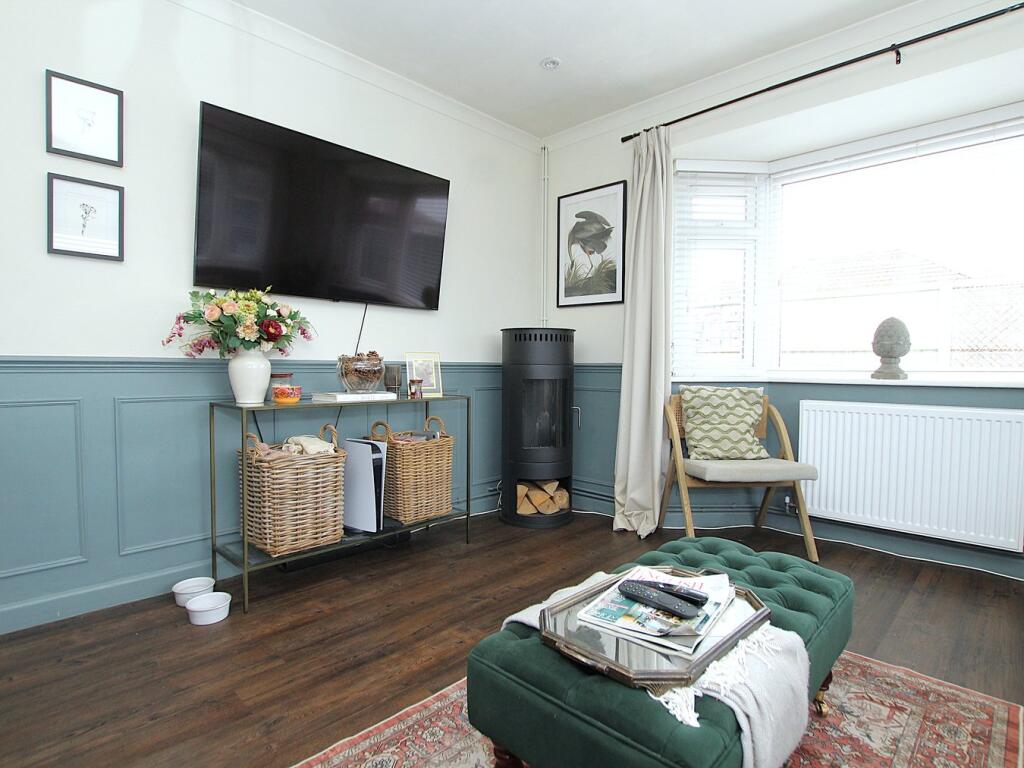 Additional property image - Pergin Crescent, Poole, BH17