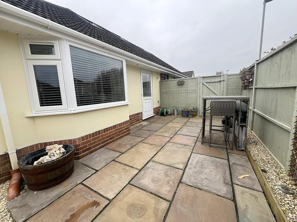 Additional property image - Pergin Crescent, Poole, BH17