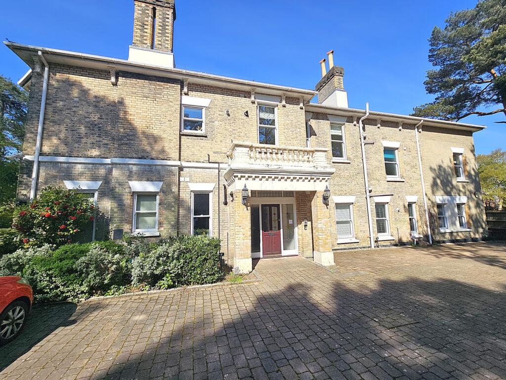 Main image of property: 16 Wimborne Road, Bournemouth, BH2