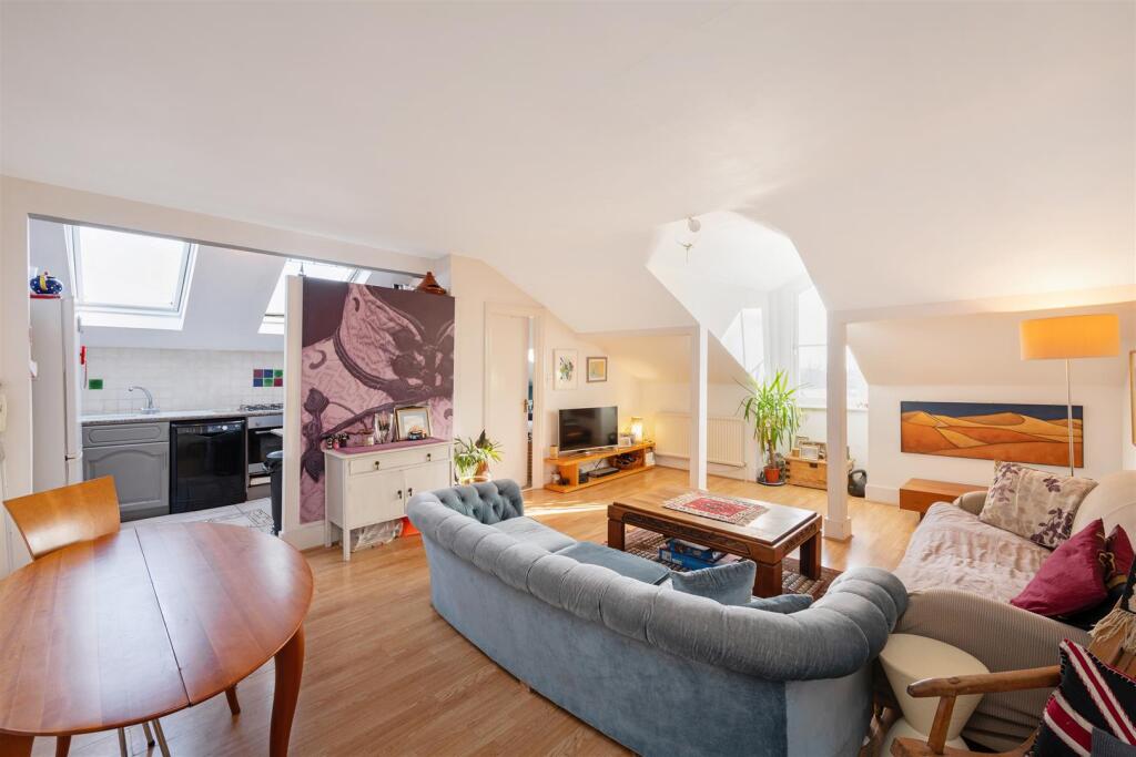 Main image of property: Belsize Avenue, Belsize Park NW3