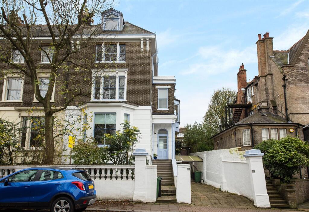 Main image of property: Hampstead Lane, Highgate N6
