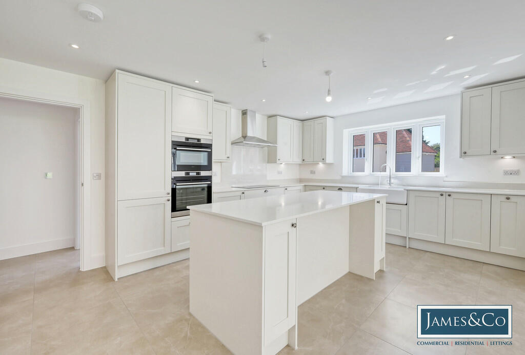 Additional property image - Clapton Hall Lane, Dunmow