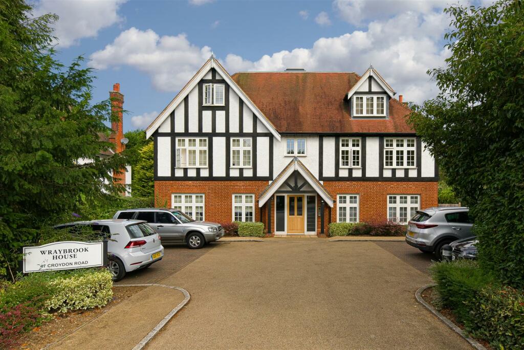 Apartments For Rent In Reigate at Leland Carillo blog