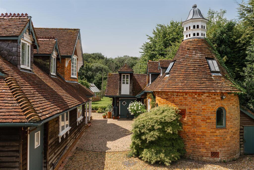 Main image of property: Duxhurst Lane, Reigate