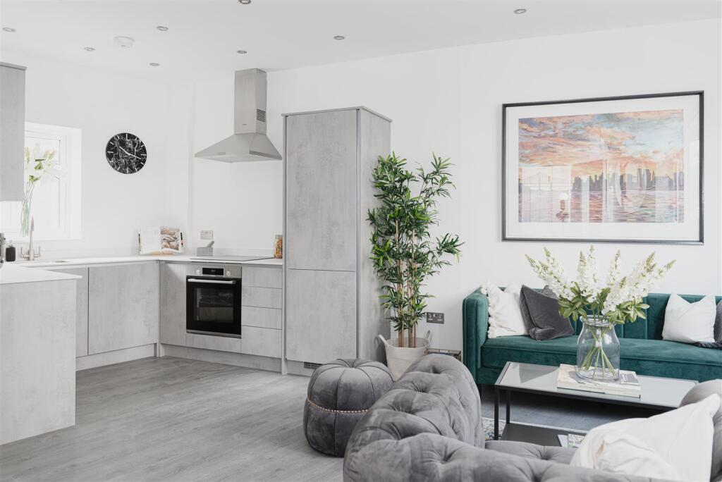 Main image of property: Croydon Road, Reigate