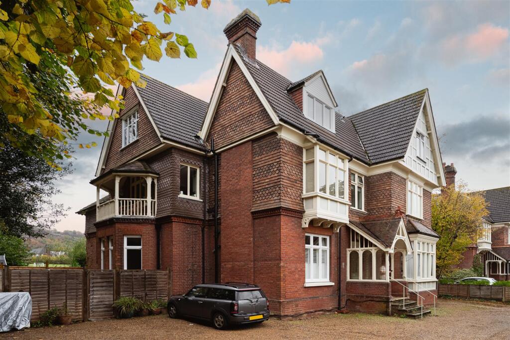 Main image of property: Somers Road, Reigate
