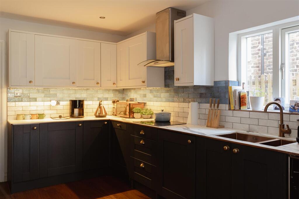 Main image of property: West Road, Reigate