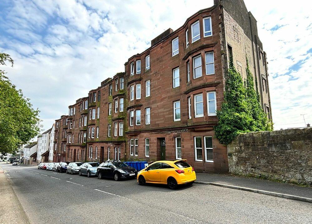 2 bedroom flat for sale in Flat 7 , 26 Hill Street, Inverkeithing, KY11
