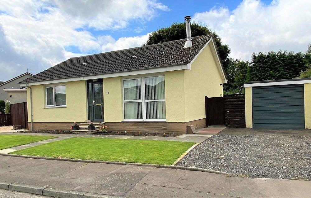 2 bedroom bungalow for sale in Brambling, 7 Argyll Place, Saline