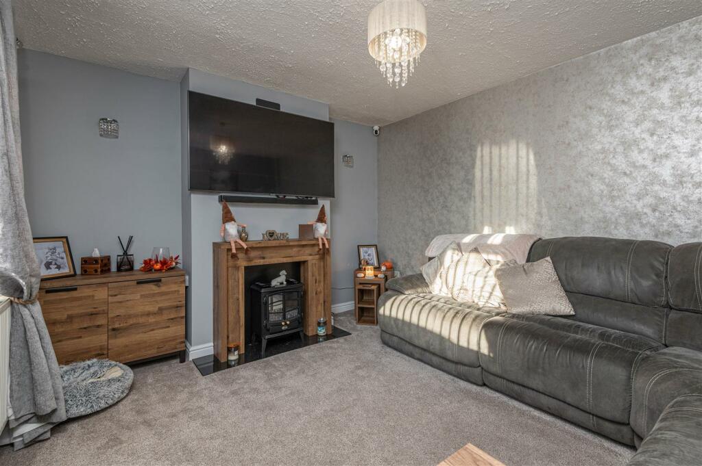 Additional property image - Saxton Avenue, Bradford