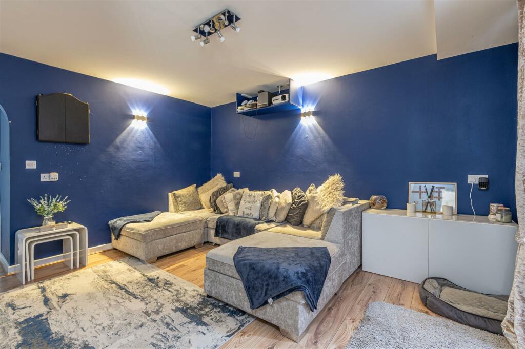 Additional property image - Saxton Avenue, Bradford
